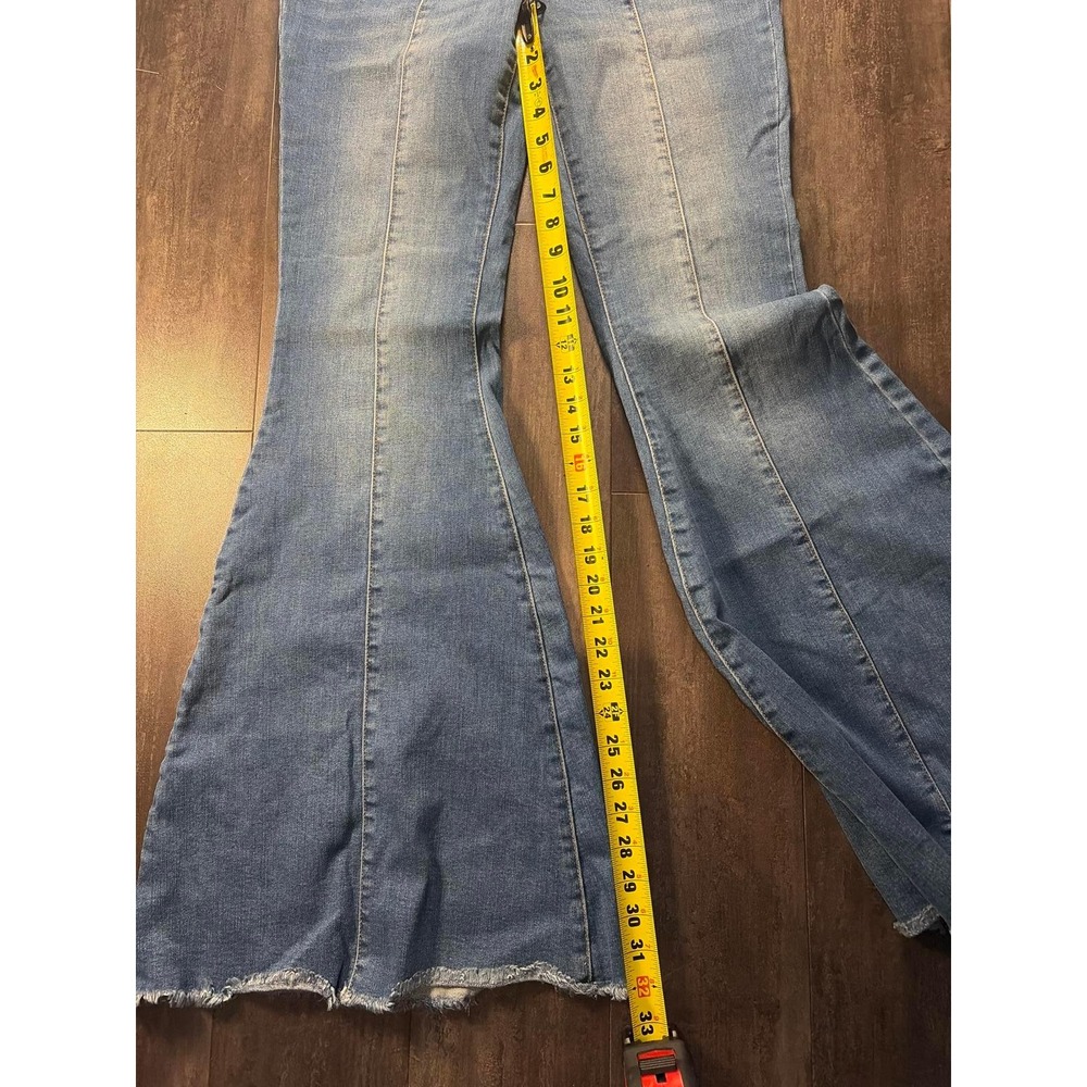 Last Pair. only 1 left (not 3) Judy Blue Medium Blue Flare Jeans with Raw